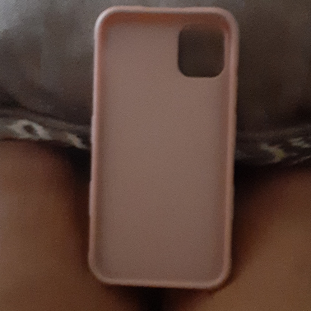 iPhone 11 case - Picture 3 of 4
